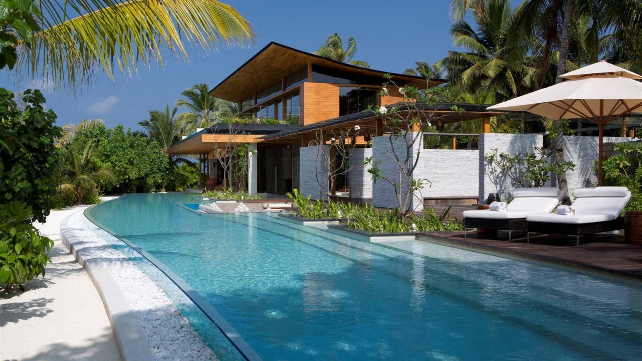  Palm Residence