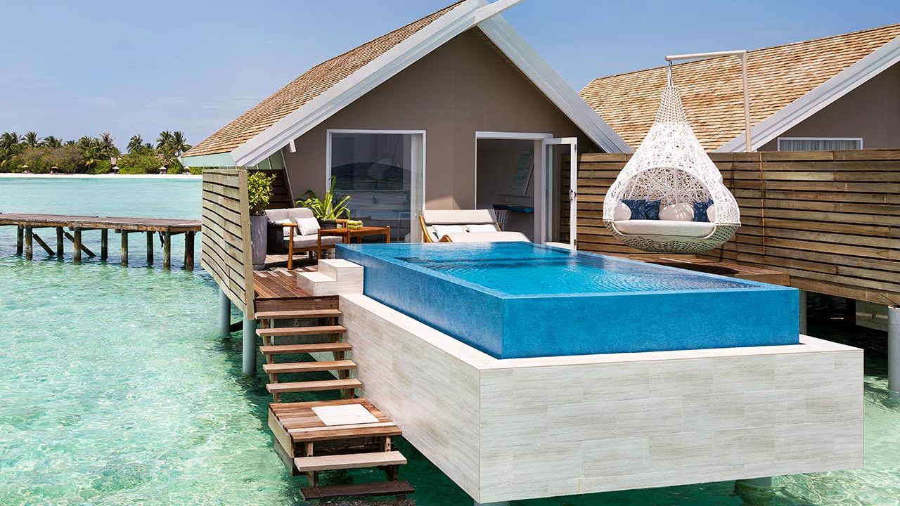  Romantic Pool Water Villa